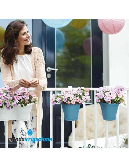 Vaso Esterno da ringhiera - Elho Corsica Easy Hanger Single 19cm - Vintage Blue - Installato